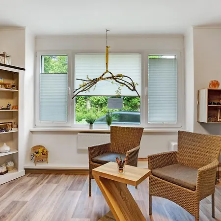 Maisonette شقة *